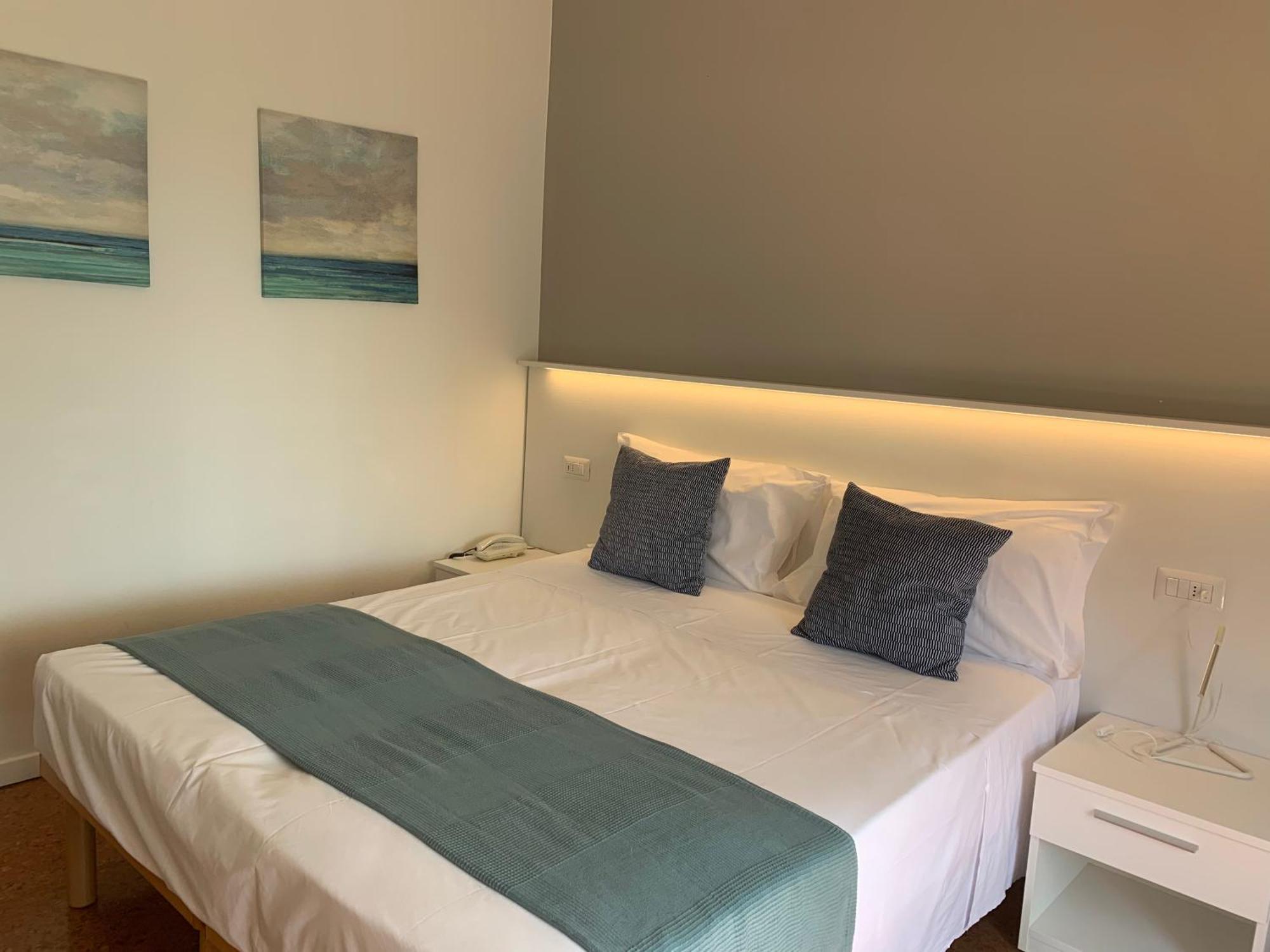 Hotel Loveno Μενάτζιο Εξωτερικό φωτογραφία